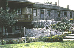 robidoux row flowers2.jpg